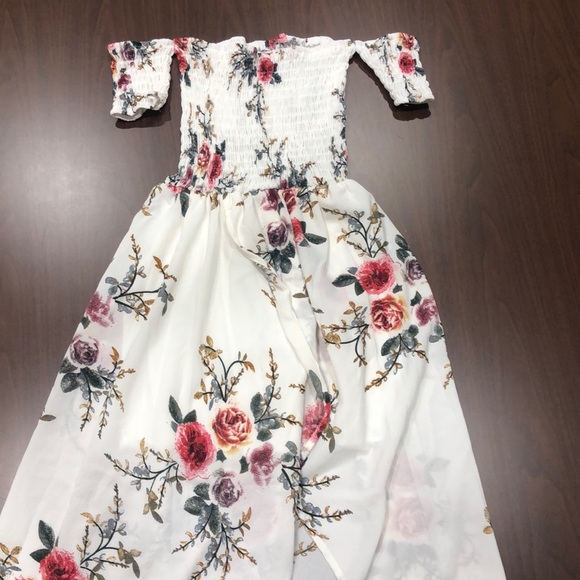 Off The Shoulder Maxi Dress - Picture 4 of 5